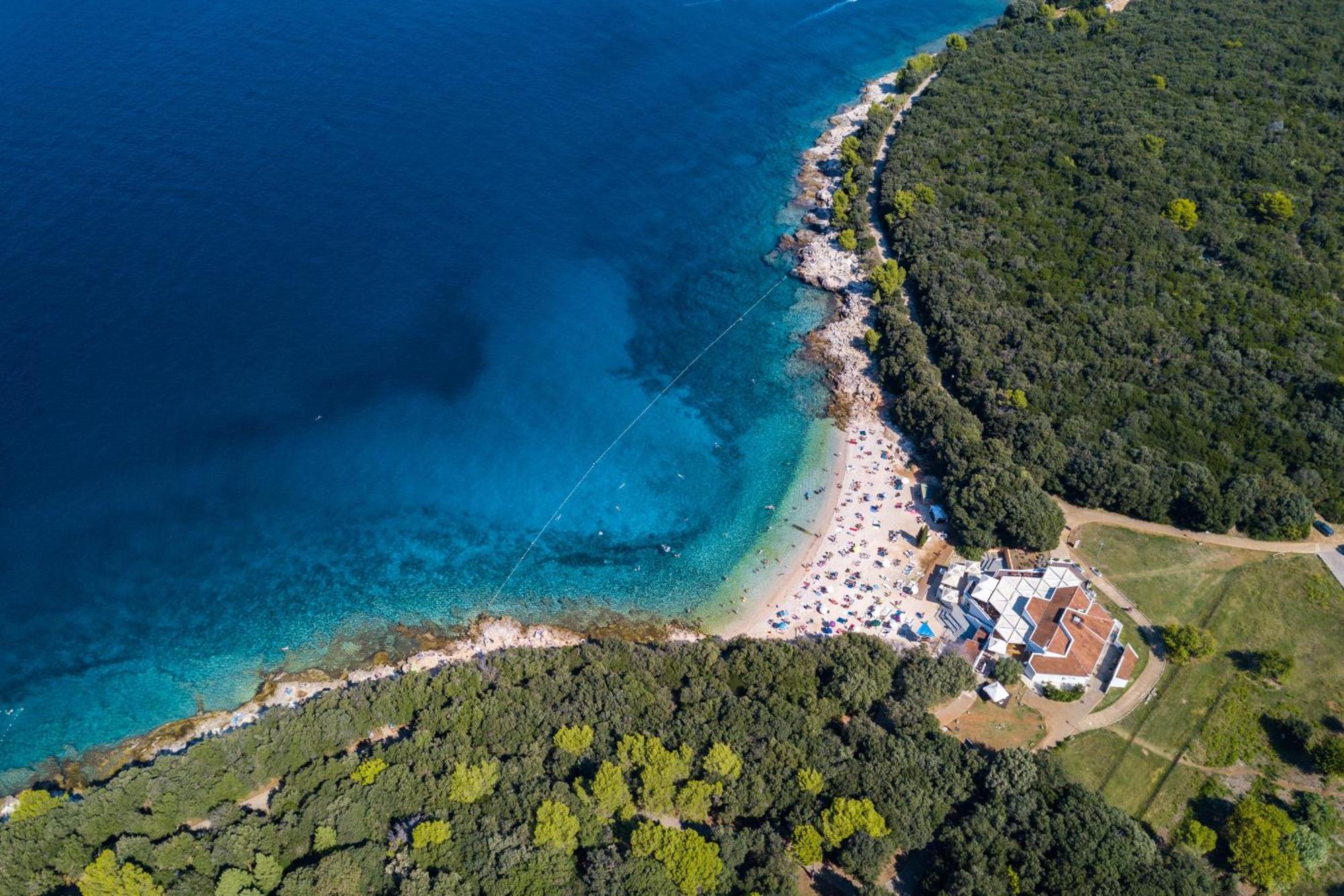 Villa Sunny Olive Peroj Buitenkant foto