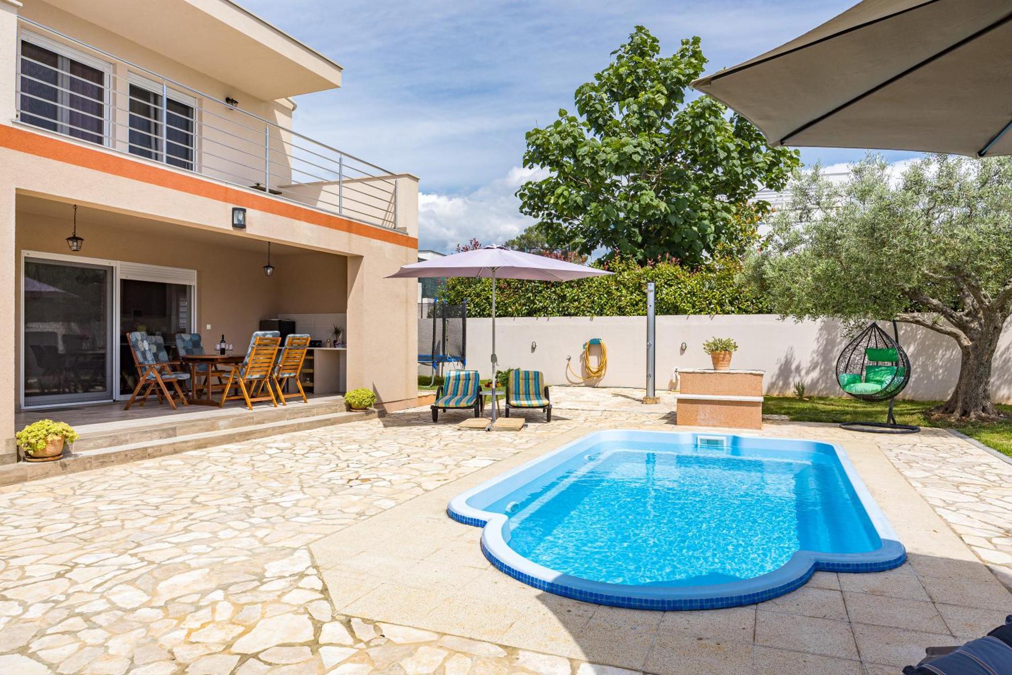 Villa Sunny Olive Peroj Buitenkant foto